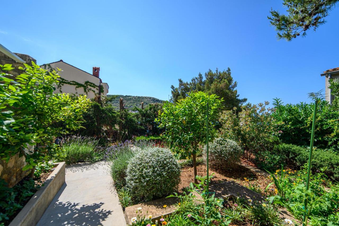 Holiday Home Andrea Primosten Exterior photo